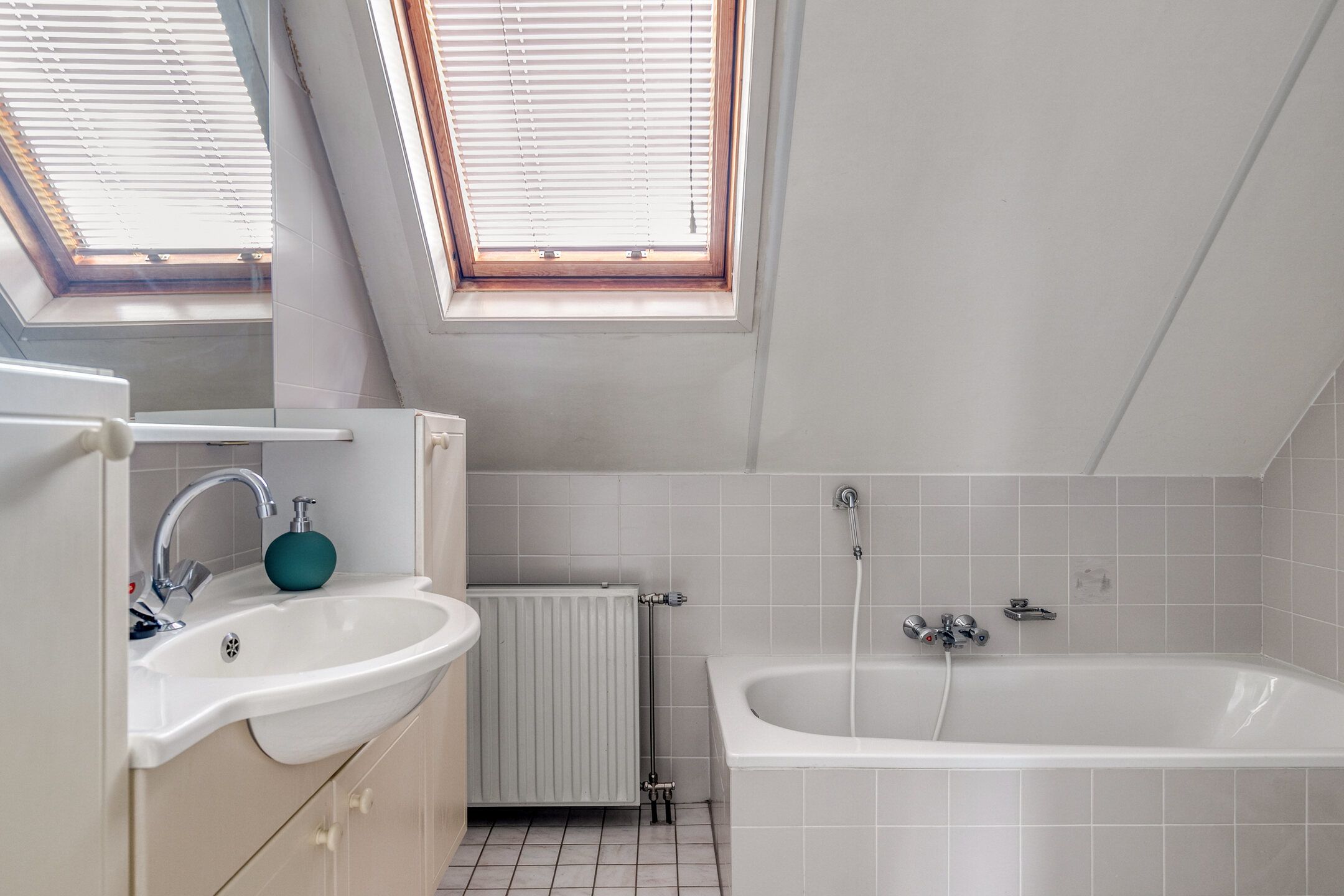Semi-detached family home with garage and sunny garden near Schaffelaarse Bos — 21