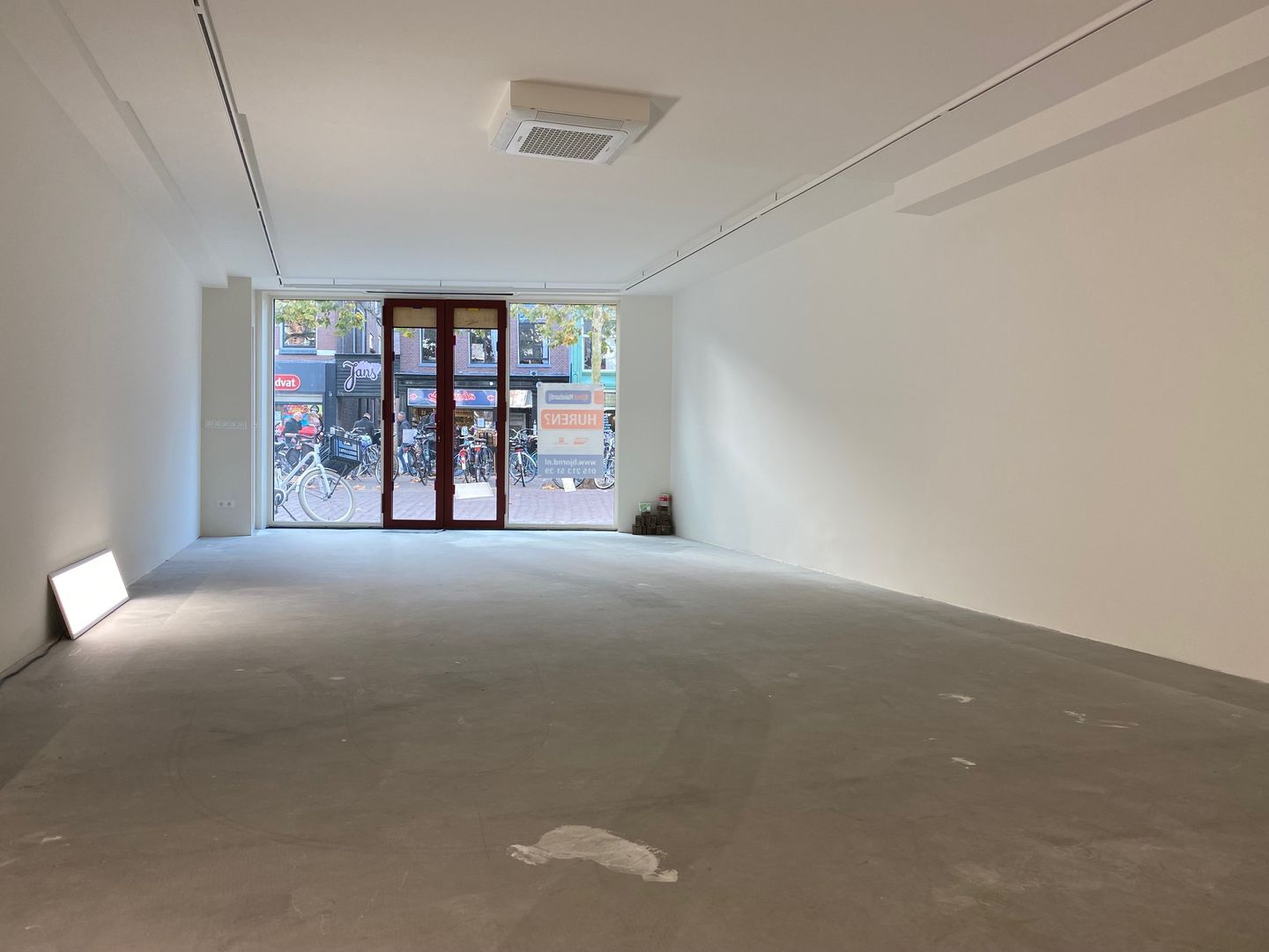 Bekijk foto 3 van Brabantse Turfmarkt 92