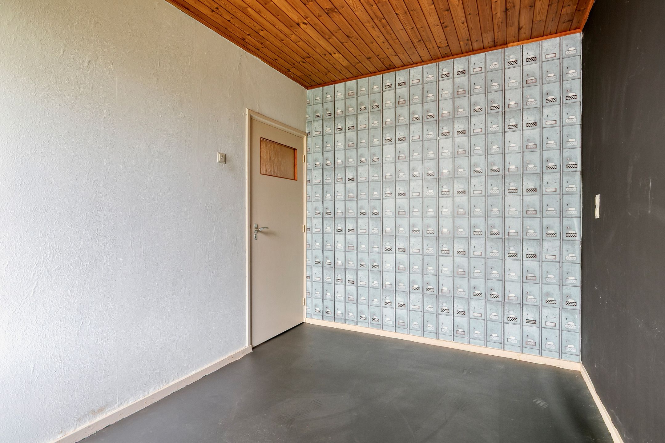 Detached Bungalow with Potential on Spacious Plot in Empel — 15