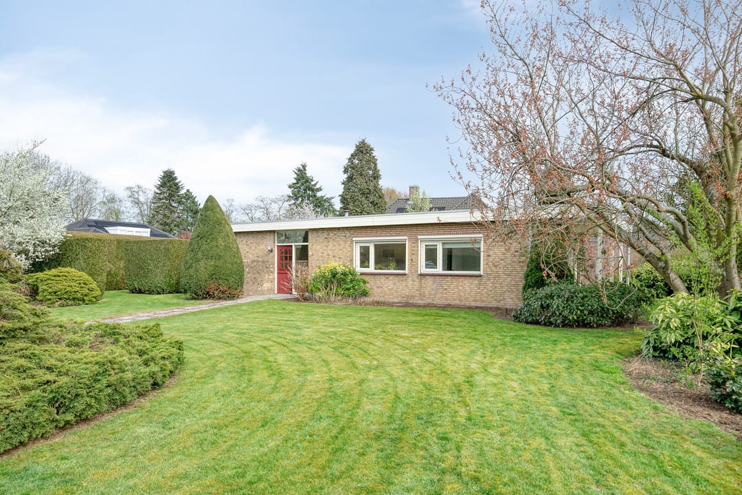 Detached Bungalow with Potential on Spacious Plot in Empel — 32