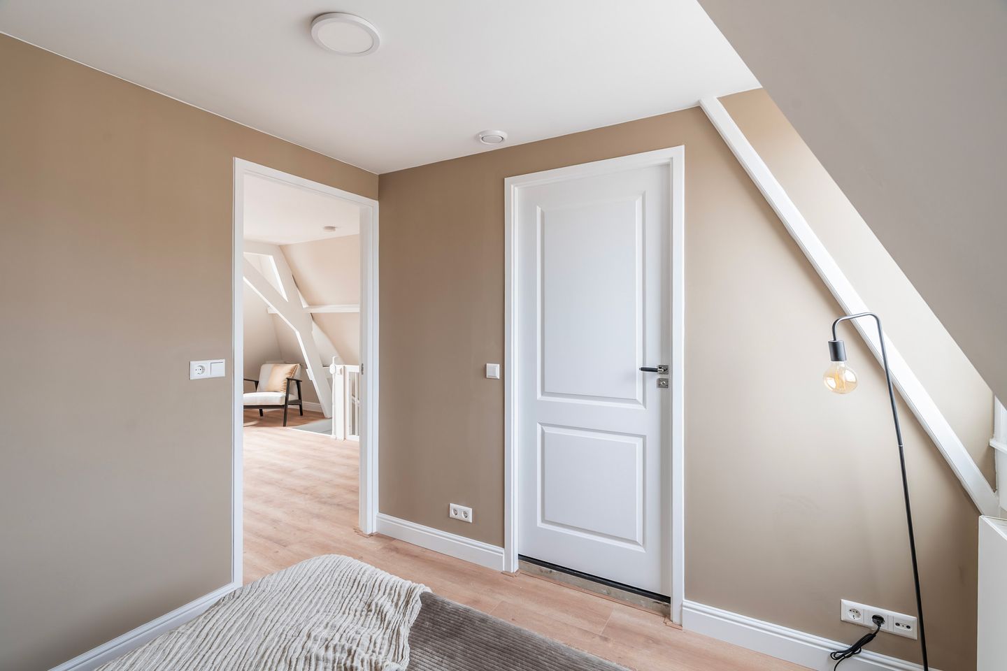 Photo 14 of Fahrenheitstraat 100-B