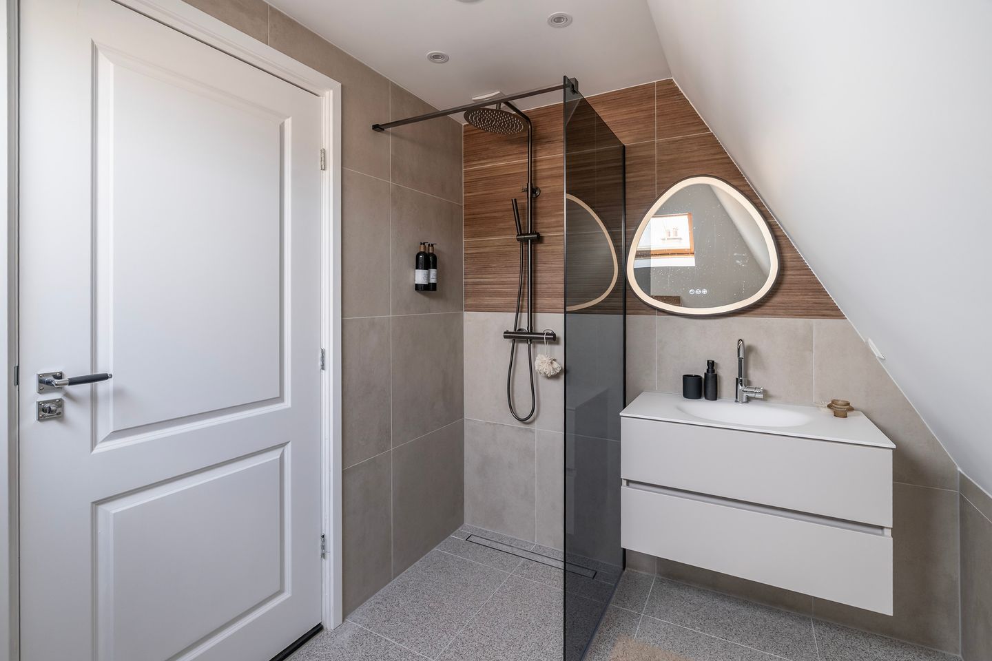 Photo 19 of Fahrenheitstraat 100-B