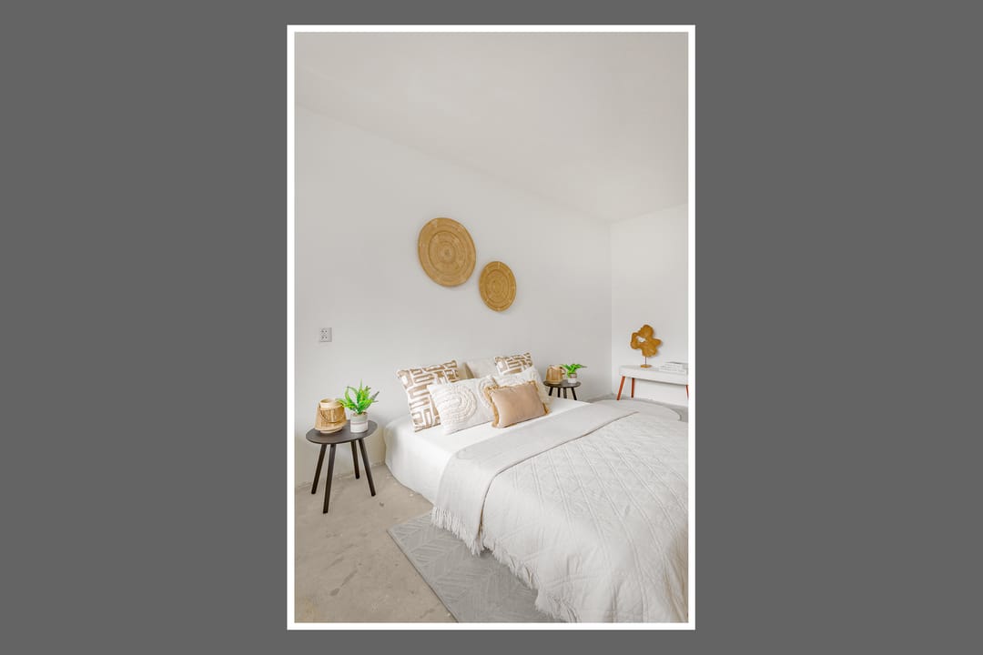 Bright 2/3-Room Apartment with Unobstructed Views and Sunny South-Facing Balcony — 13