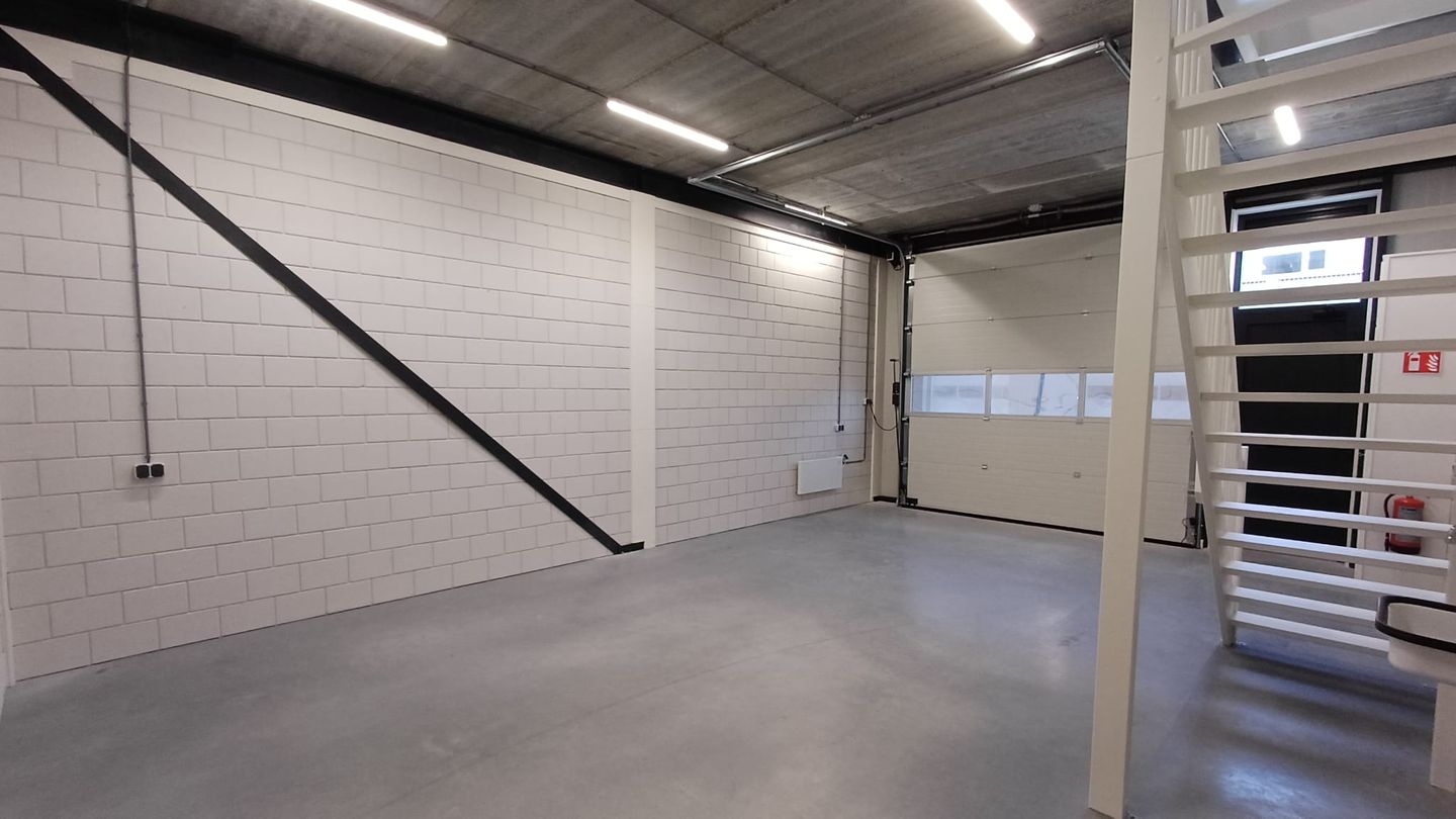 Bekijk foto 4 van Steur 416