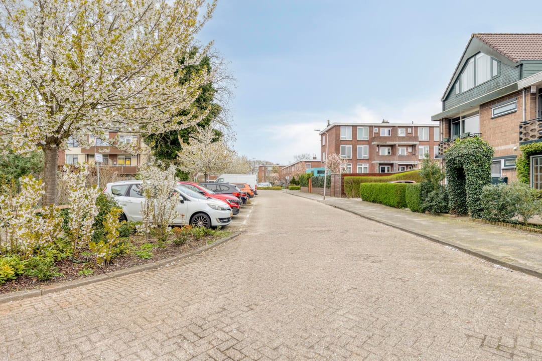 Photo 43 of Baron Mackaystraat 4