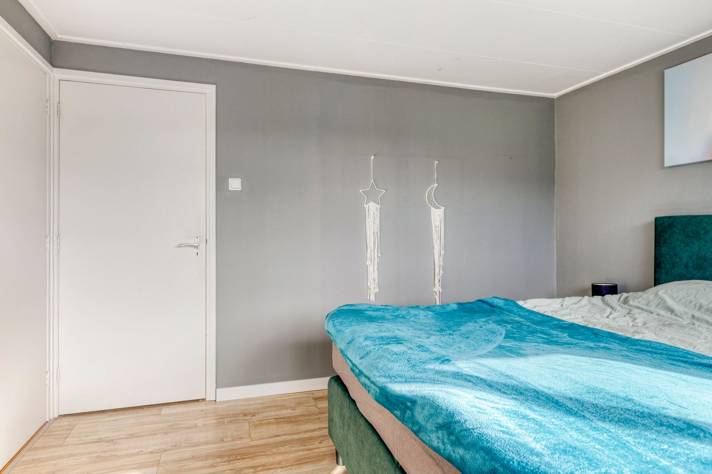 Move-in ready family home with five bedrooms and sunny garden in Aalten center — 20