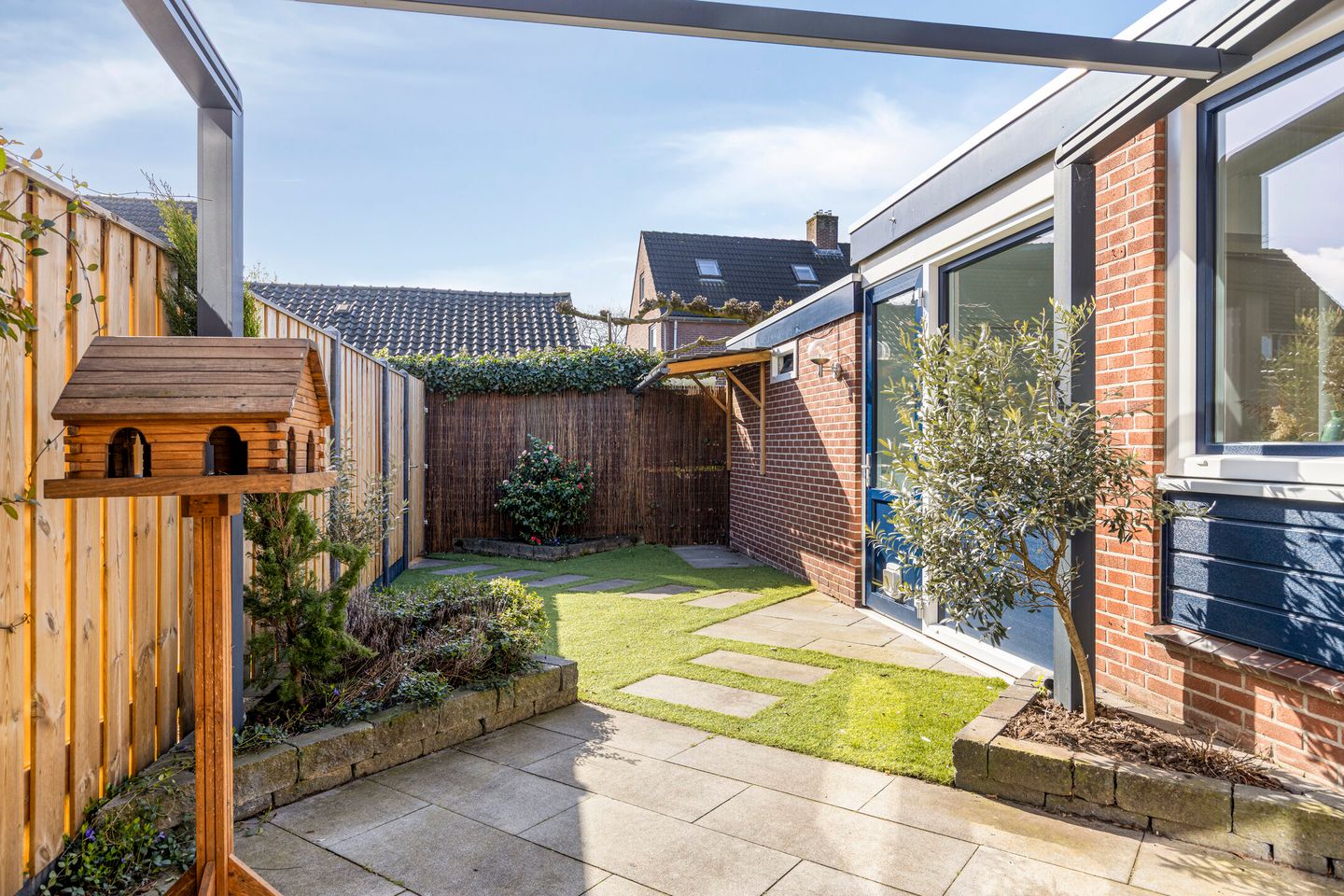 Move-in ready family home with five bedrooms and sunny garden in Aalten center — 35