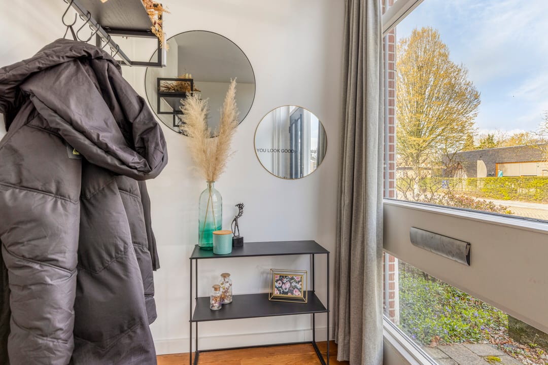 Move-in ready family home with five bedrooms and sunny garden in Aalten center — 37