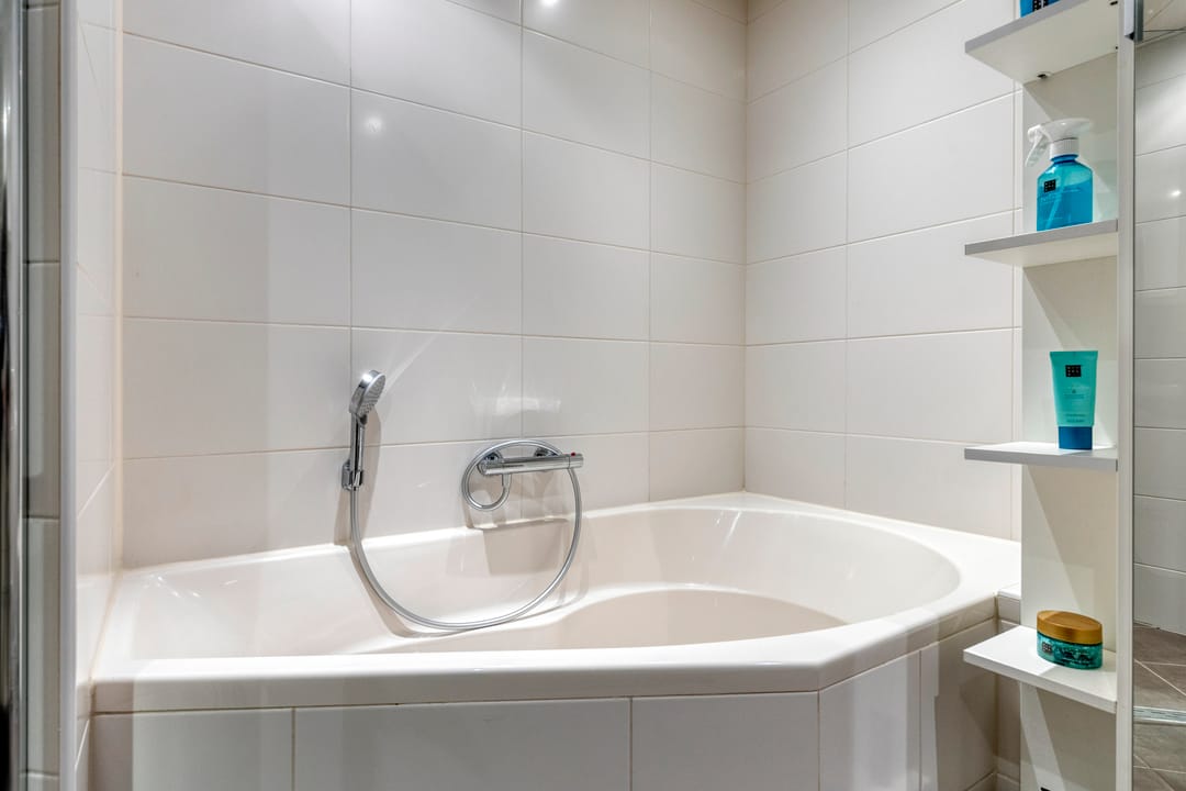 Move-in ready family home with five bedrooms and sunny garden in Aalten center — 22