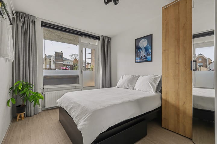 Photo 4 of Voorstraat 187-B