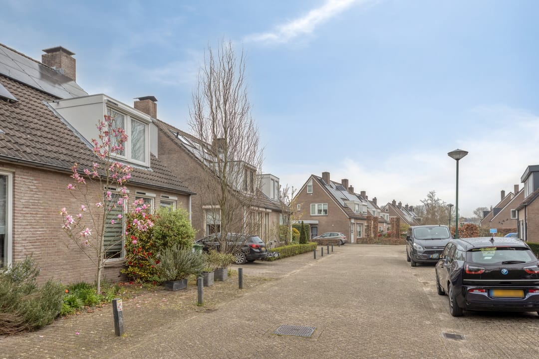 Photo 32 of Kloosterbeemd 46