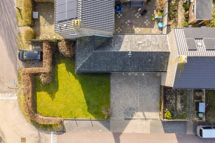 Tussenwoning te koop: Reigerweg 17, Groet