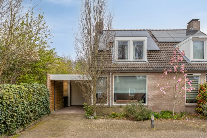 Photo 2 of Kloosterbeemd 46