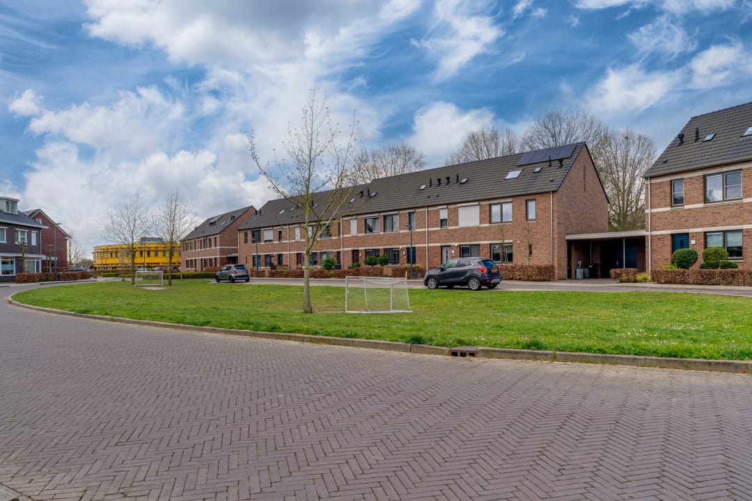 Foto 43 van Hoge Witteveld 84