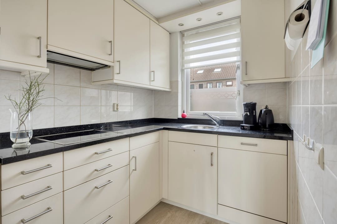 Foto 17 van Potterstraat 13