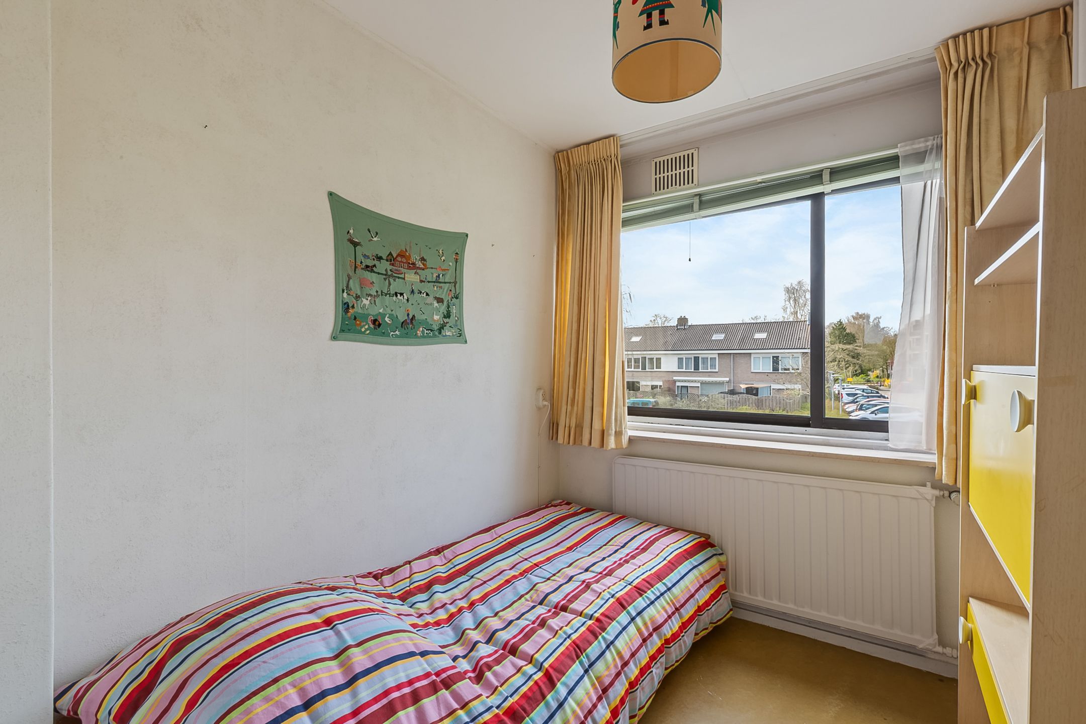 Spacious corner house with former practice space, double garden and garage in Hilversum — 33