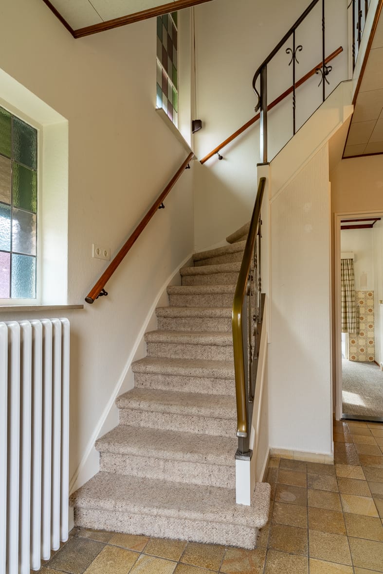 Spacious semi-detached home with garden room and garage in popular Beek neighborhood — 15