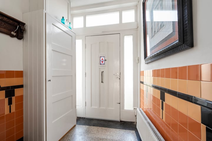 Photo 4 of Zocherstraat 28