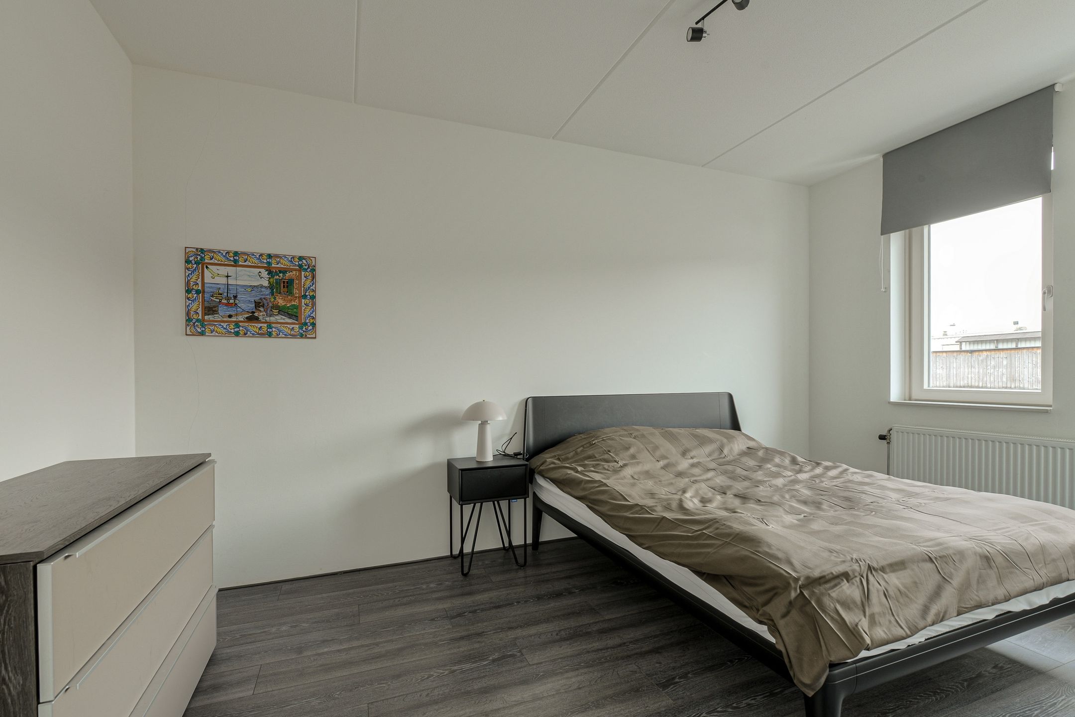 Modern Energy-Efficient Home with 4 Bedrooms and Garden in Breda — 21