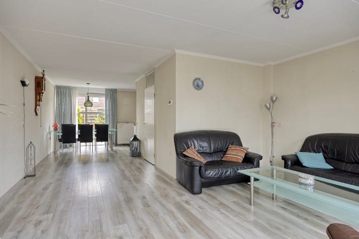 Photo 3 of Mattenvlechter 10