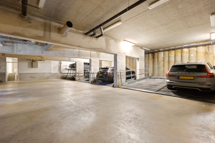 Photo 2 of Utrechtsestraat 44-1