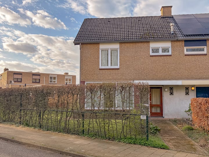 Photo 4 of Diependaalstraat 70