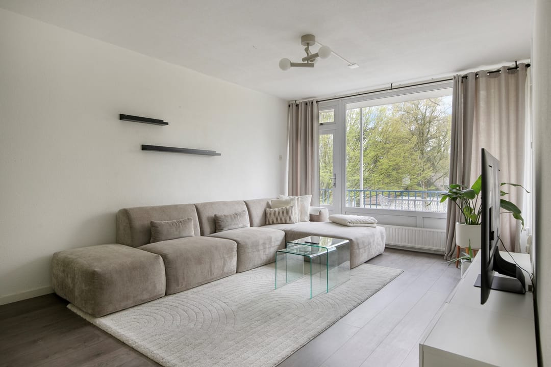 Photo 2 of Vincent van Goghstraat 36