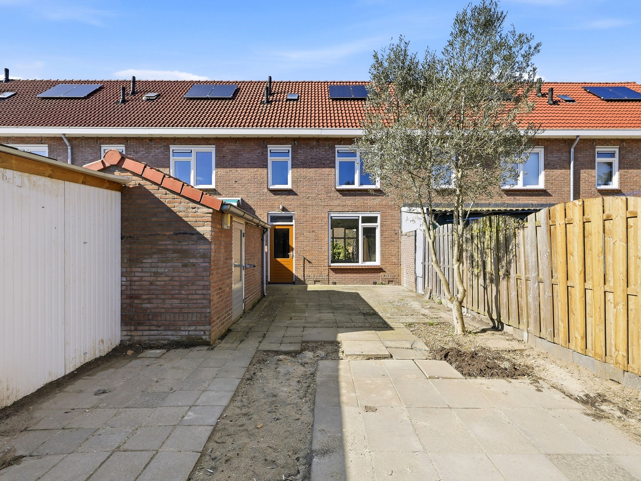 Photo 24 of Groen van Prinstererstraat 17