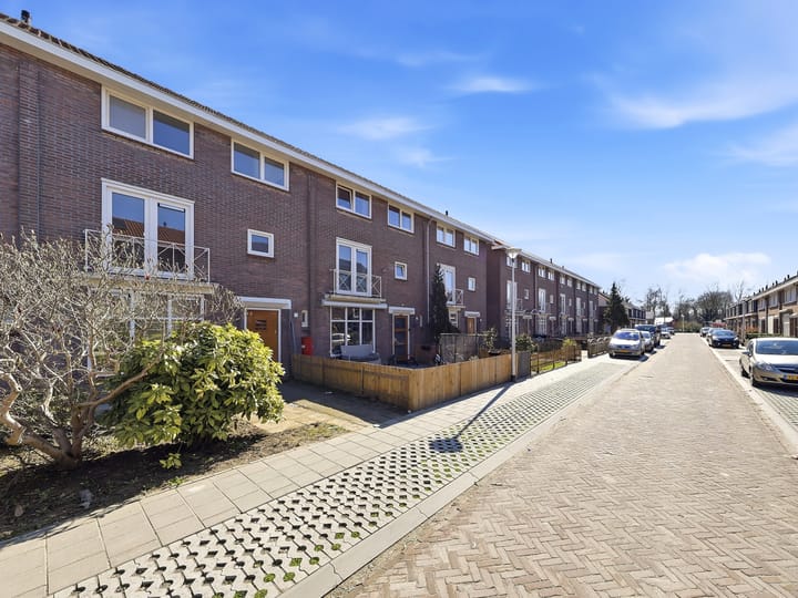 Photo 3 of Groen van Prinstererstraat 17