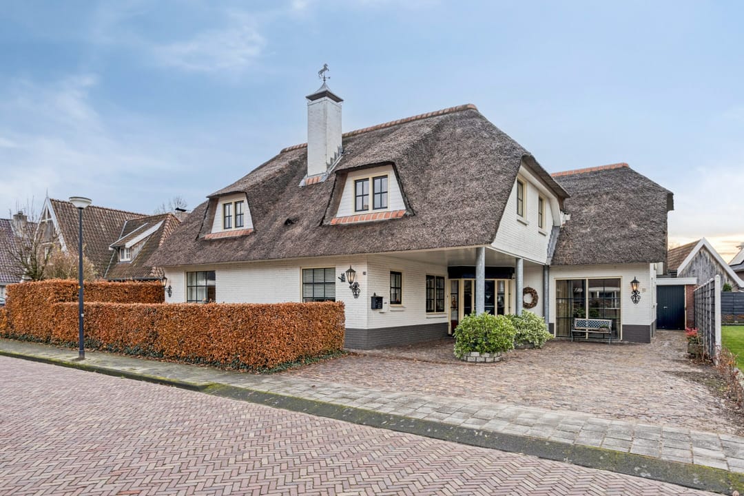 Photo 1 of Zuiderstraat 24