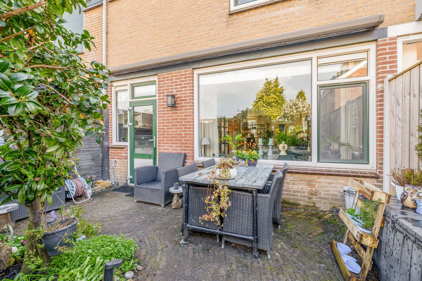 Well-maintained terraced house with 3 bedrooms and garden in child-friendly Rozenburg — 25