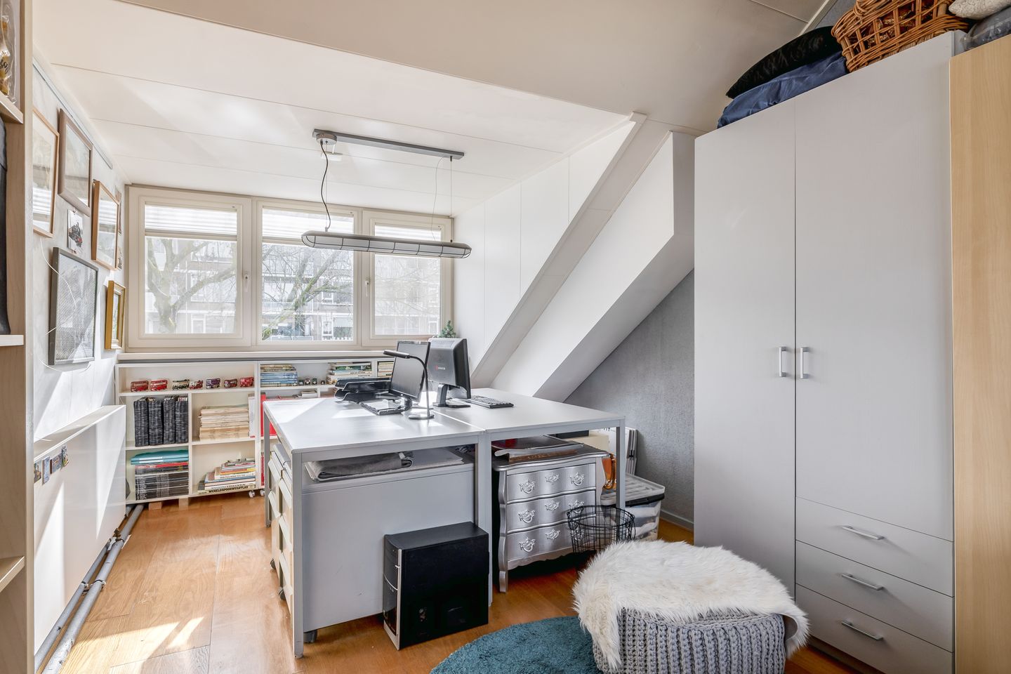 Well-maintained terraced house with 3 bedrooms and garden in child-friendly Rozenburg — 44