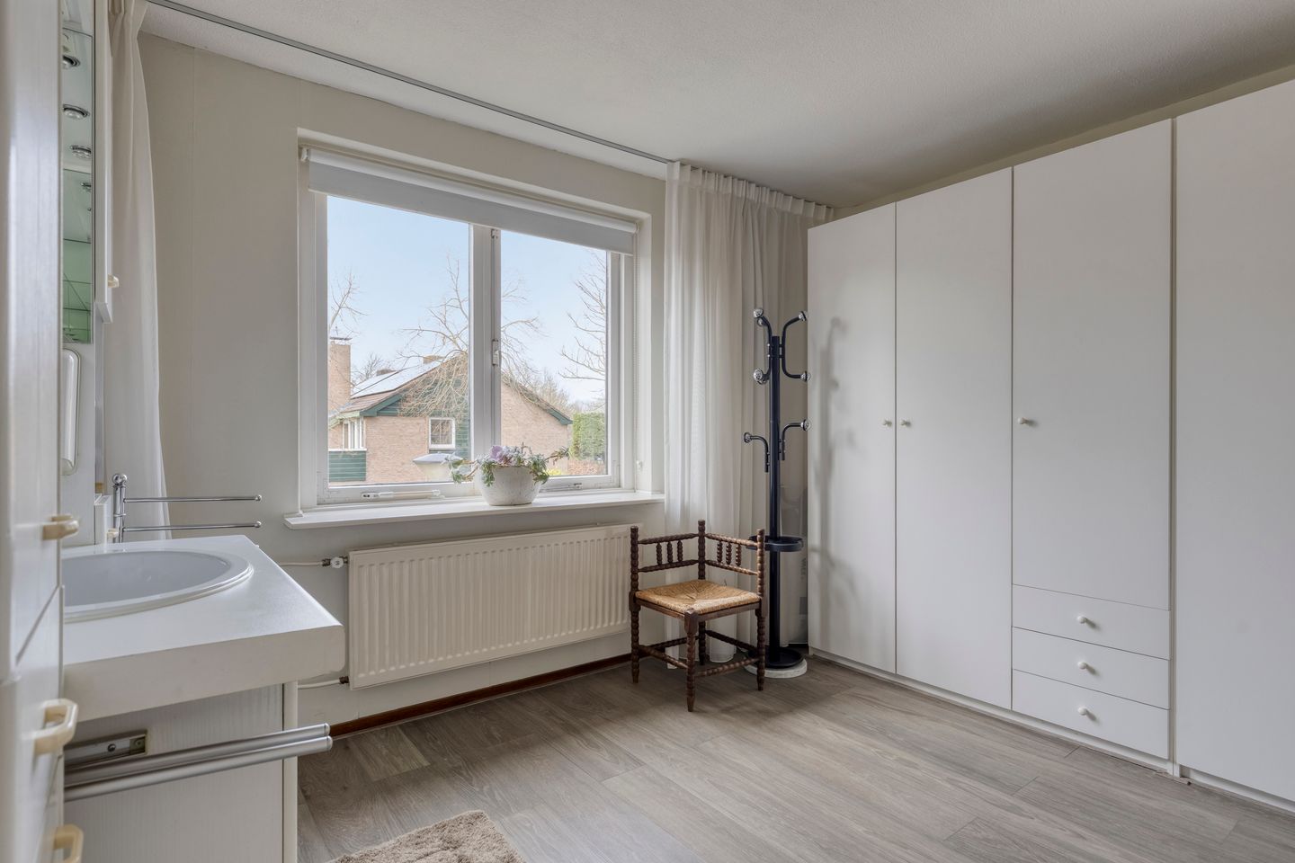 Spacious Family Home with Four Bedrooms in Popular Westerkoog — 25