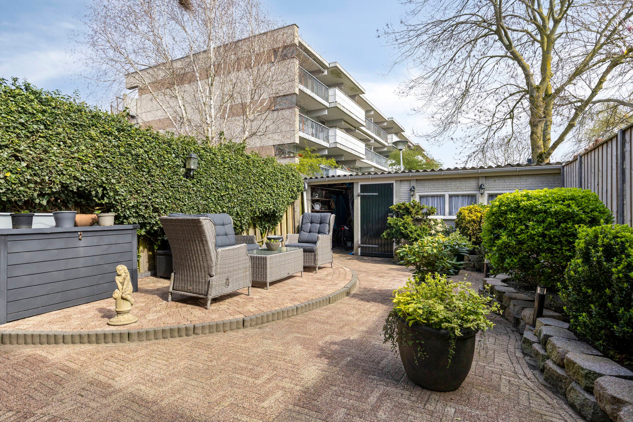 Spacious Family Home with Four Bedrooms in Popular Westerkoog — 36