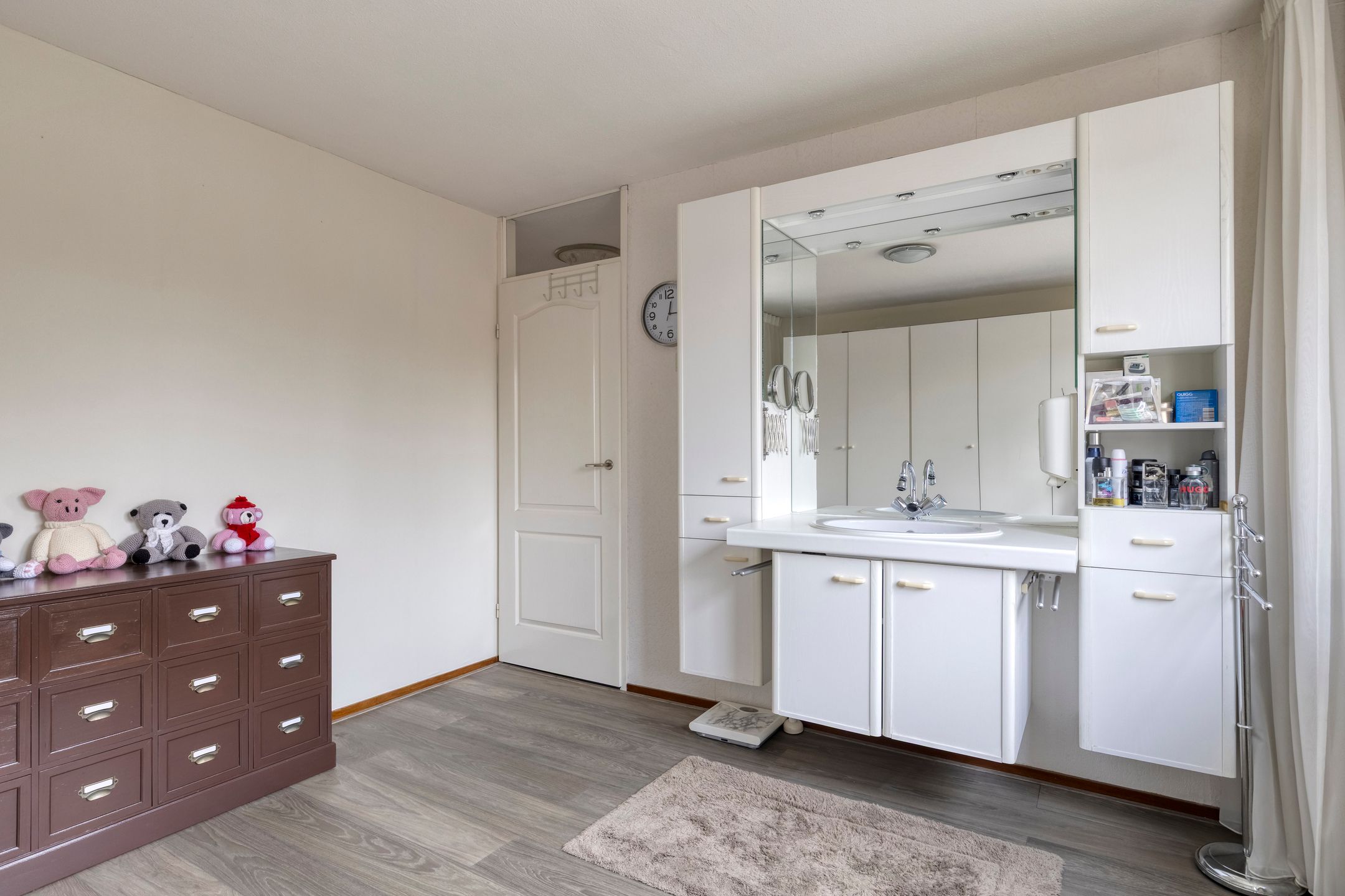 Spacious Family Home with Four Bedrooms in Popular Westerkoog — 27