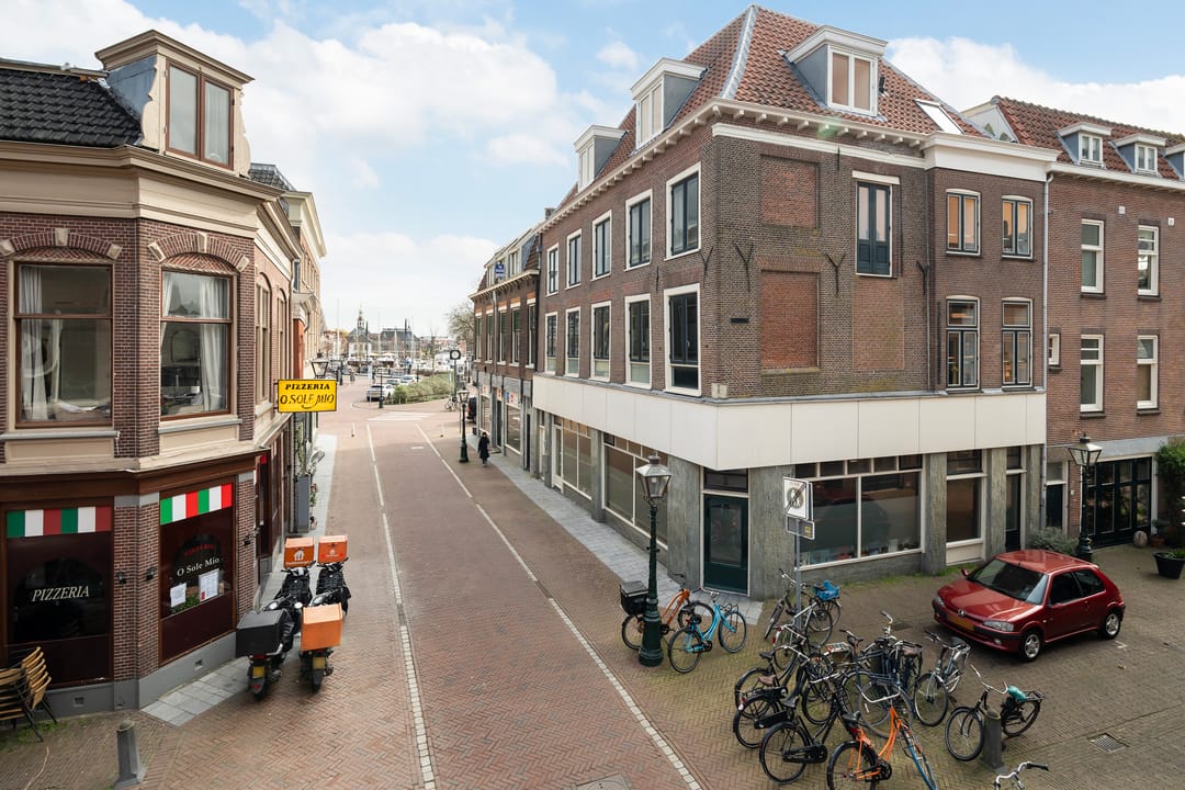 Modern turnkey apartment in historic Leiden center — 16
