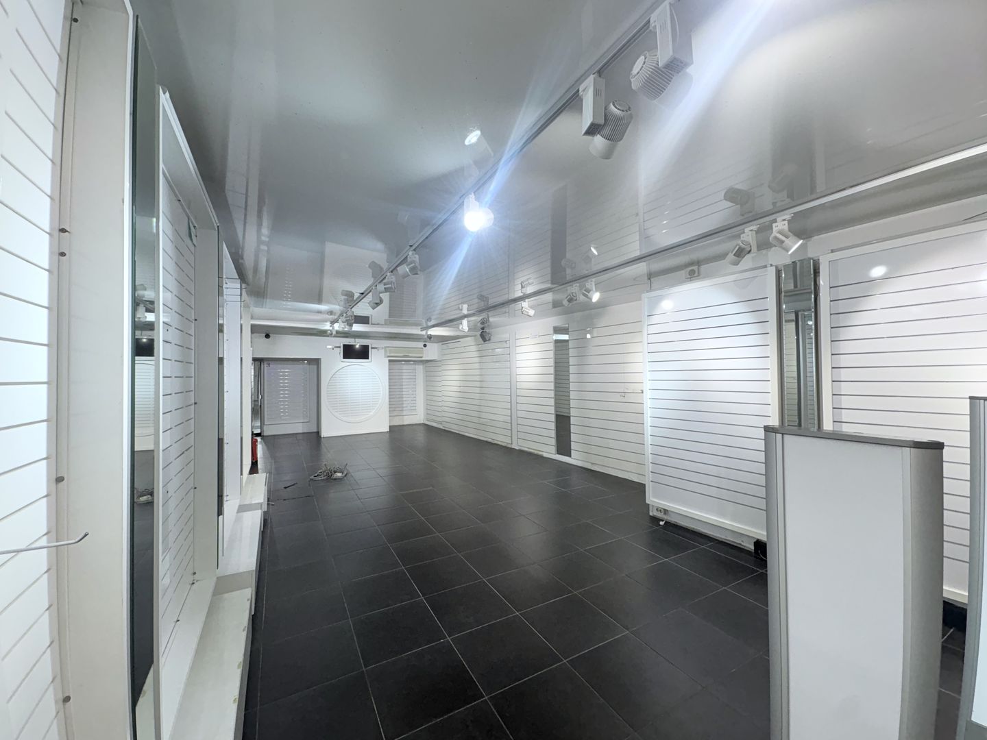 View photo 4 of Vlamingstraat 28