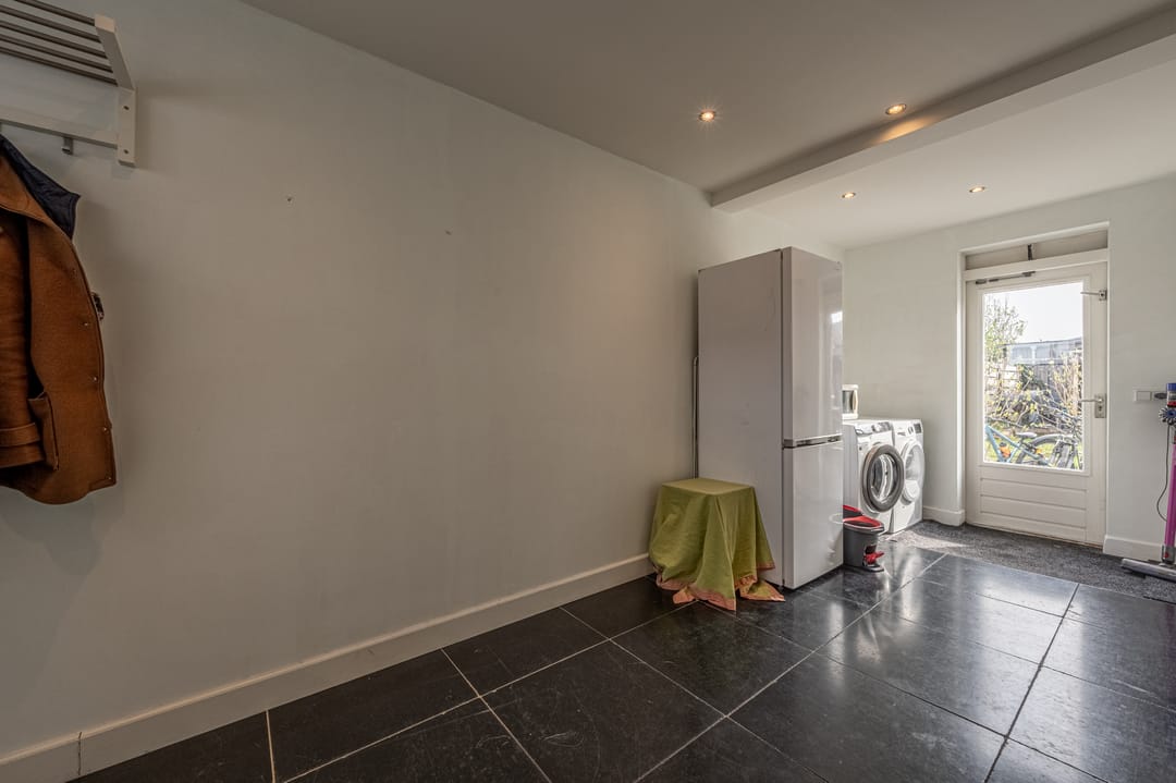 Photo 16 of Koninginneweg 63