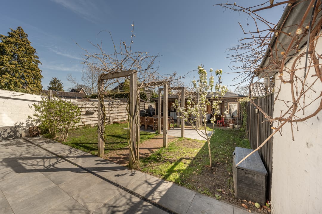 Photo 41 of Koninginneweg 63