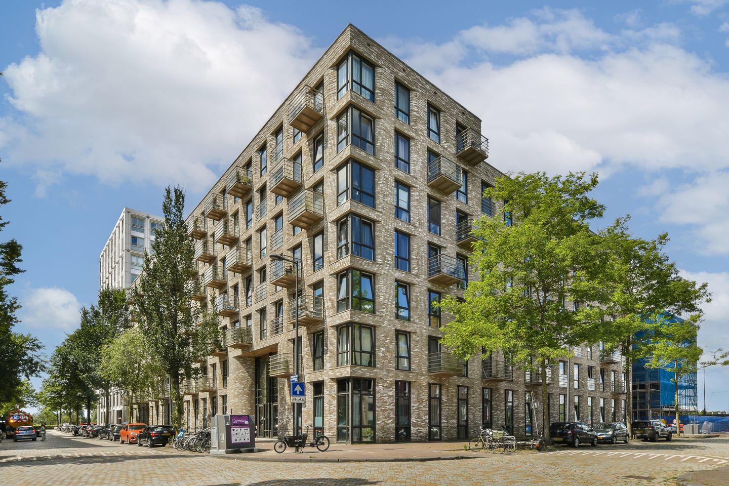 Foto 1 van Johan van der Keukenstraat 83-D