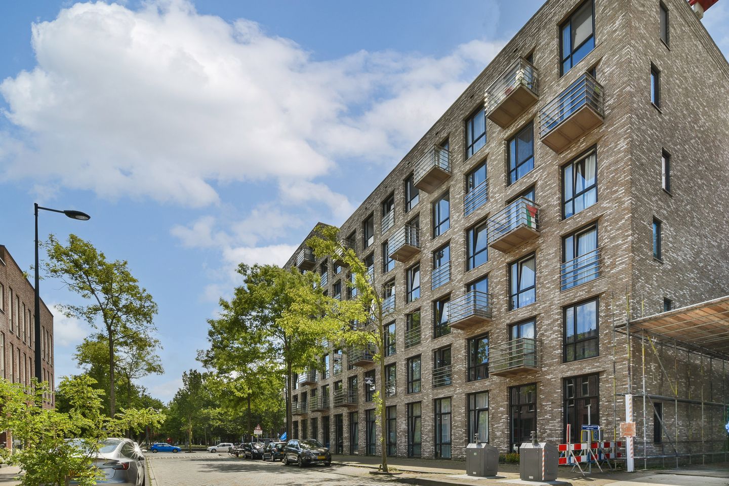 Stylish Energy-Efficient Studio with Water View on IJburg — 25