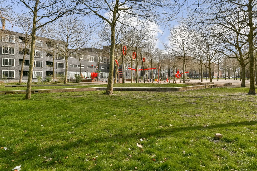 Stylish Energy-Efficient Studio with Water View on IJburg — 26