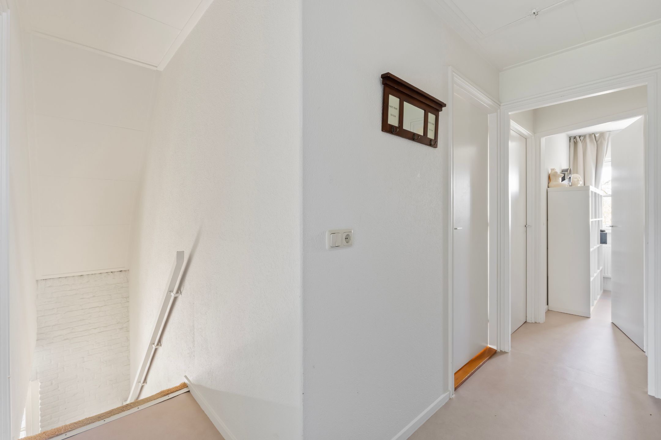 Spacious Detached House with Independent Guest Annex on Generous Plot — 21