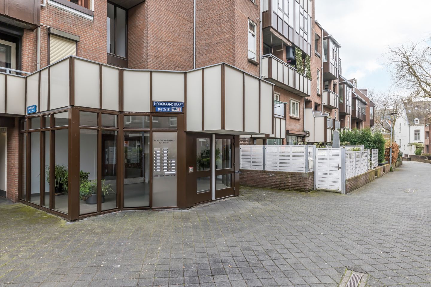 Foto 25 van Hoograamstraat 141