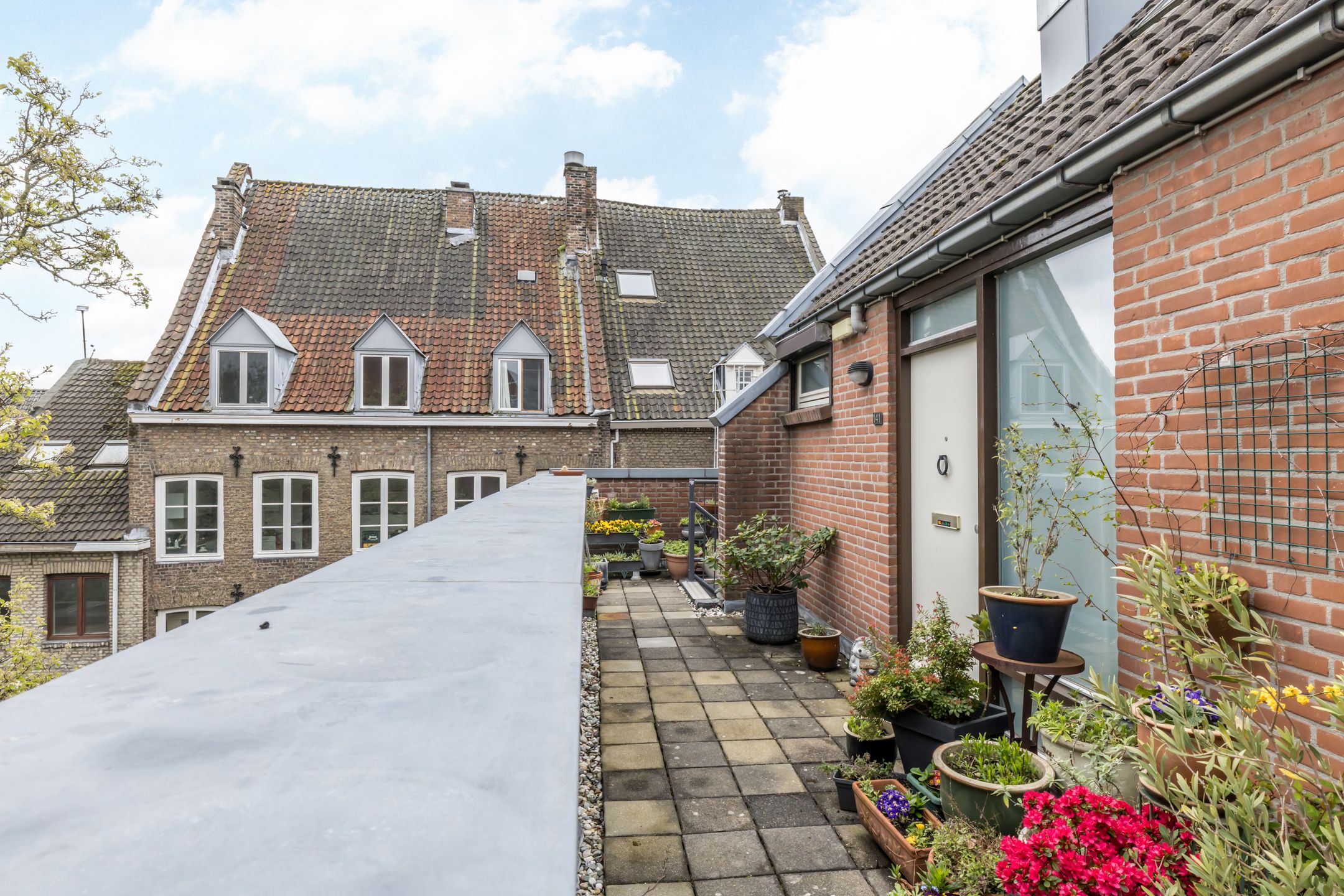 Foto 33 van Hoograamstraat 141