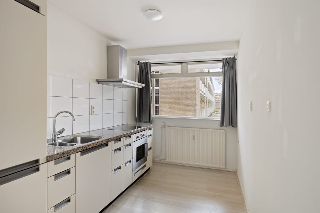Spacious 4-room apartment with balcony and storage in Arnhem — 17