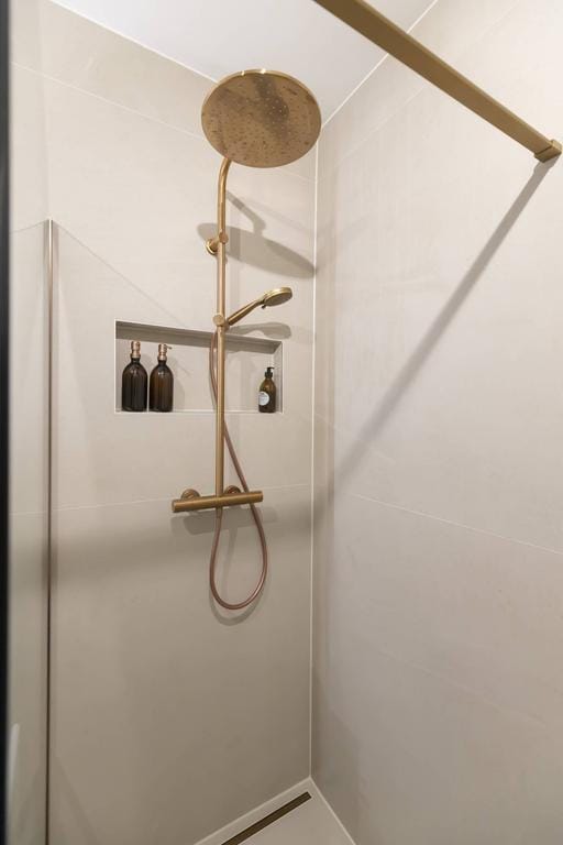 Photo 38 of Camille Balystraat 9-C