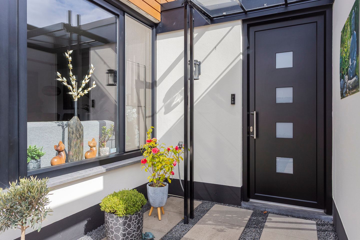 Spacious Patio Bungalow with Converted Garage Space in Poortugaal — 14