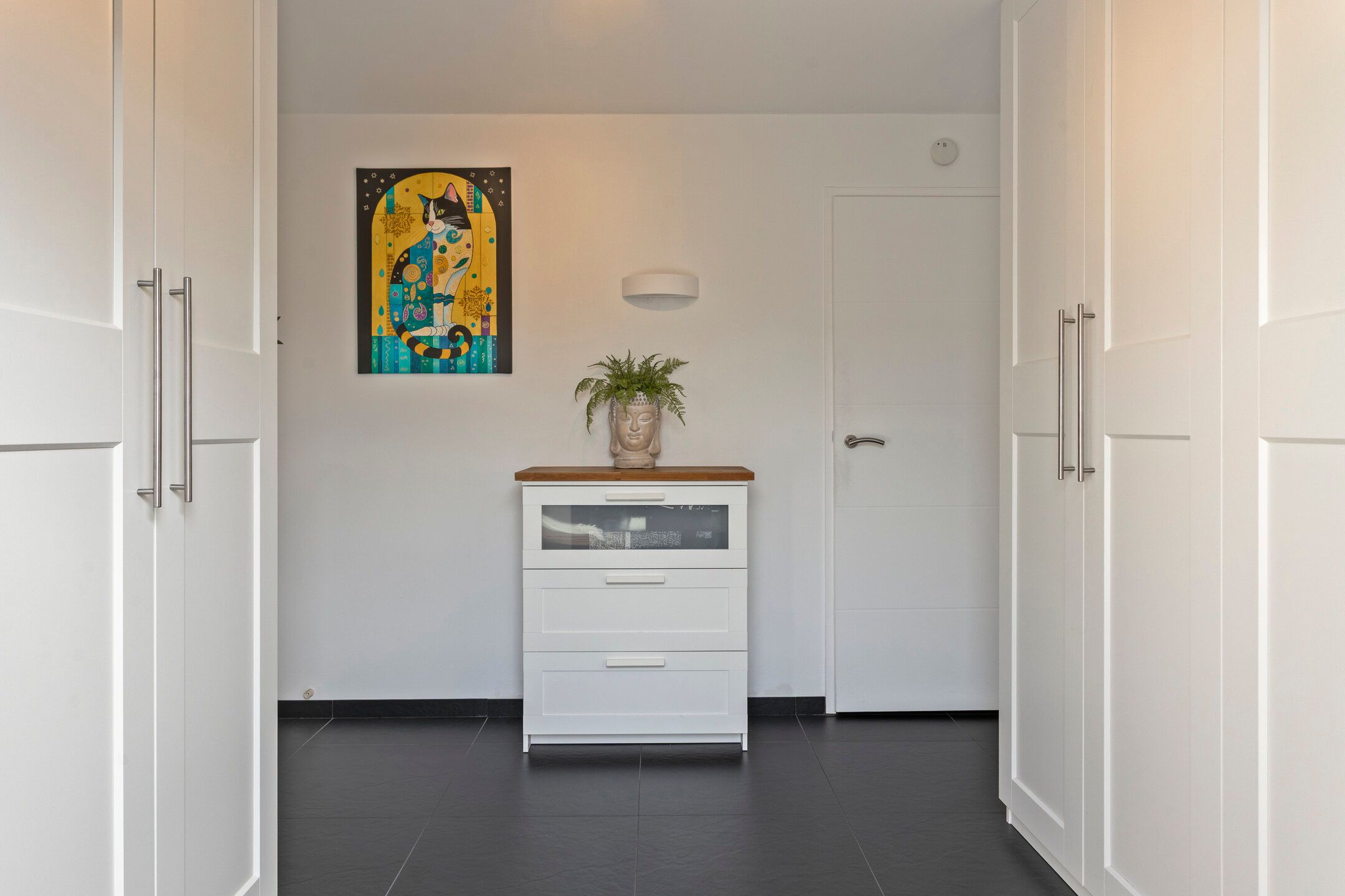 Spacious Patio Bungalow with Converted Garage Space in Poortugaal — 42