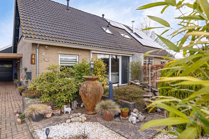 Photo 4 of Oosterse Es 41